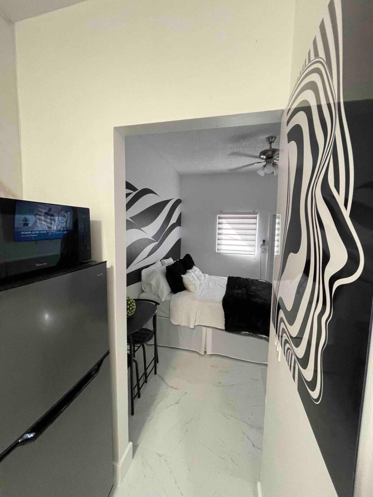 Cozy Studio, Prime Location, Remodeled, 1 Parking West Palm Beach Exterior photo